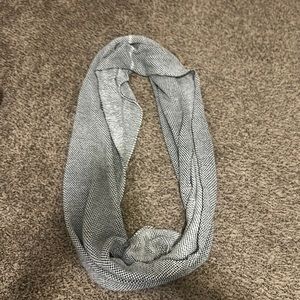 Soft Infinity Scarf